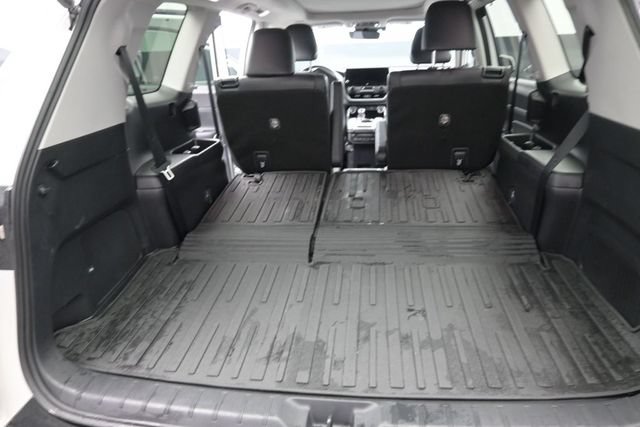 Used 2024 Toyota Grand Highlander FWD image 21