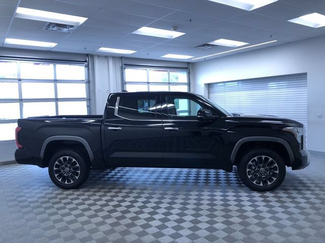 Used 2024 Toyota Tundra Limited AWD/4WD image 7