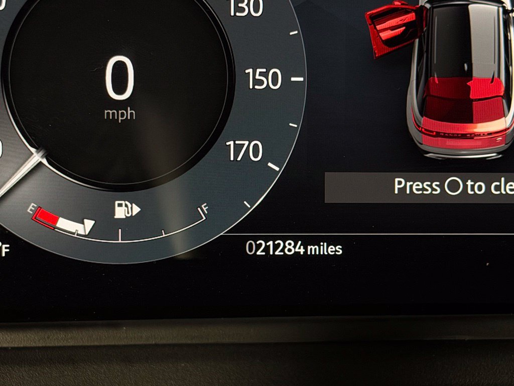 Used 2024 Land Rover Range Rover Velar S AWD/4WD image 16