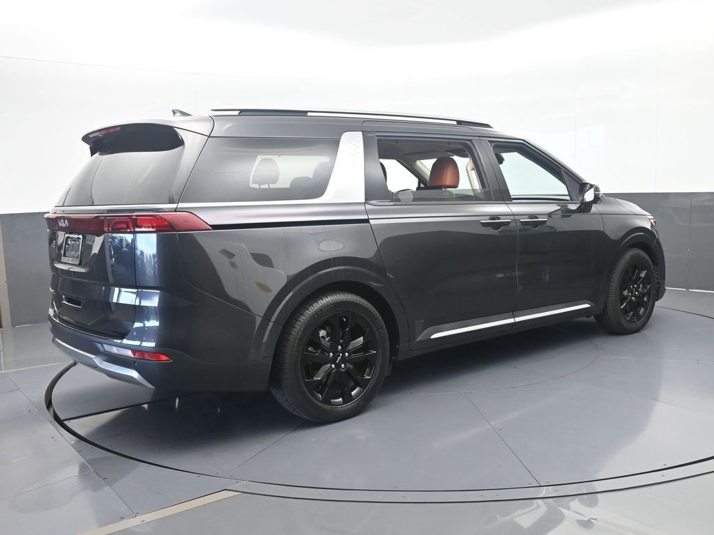 Used 2022 Kia Carnival SX FWD image 6