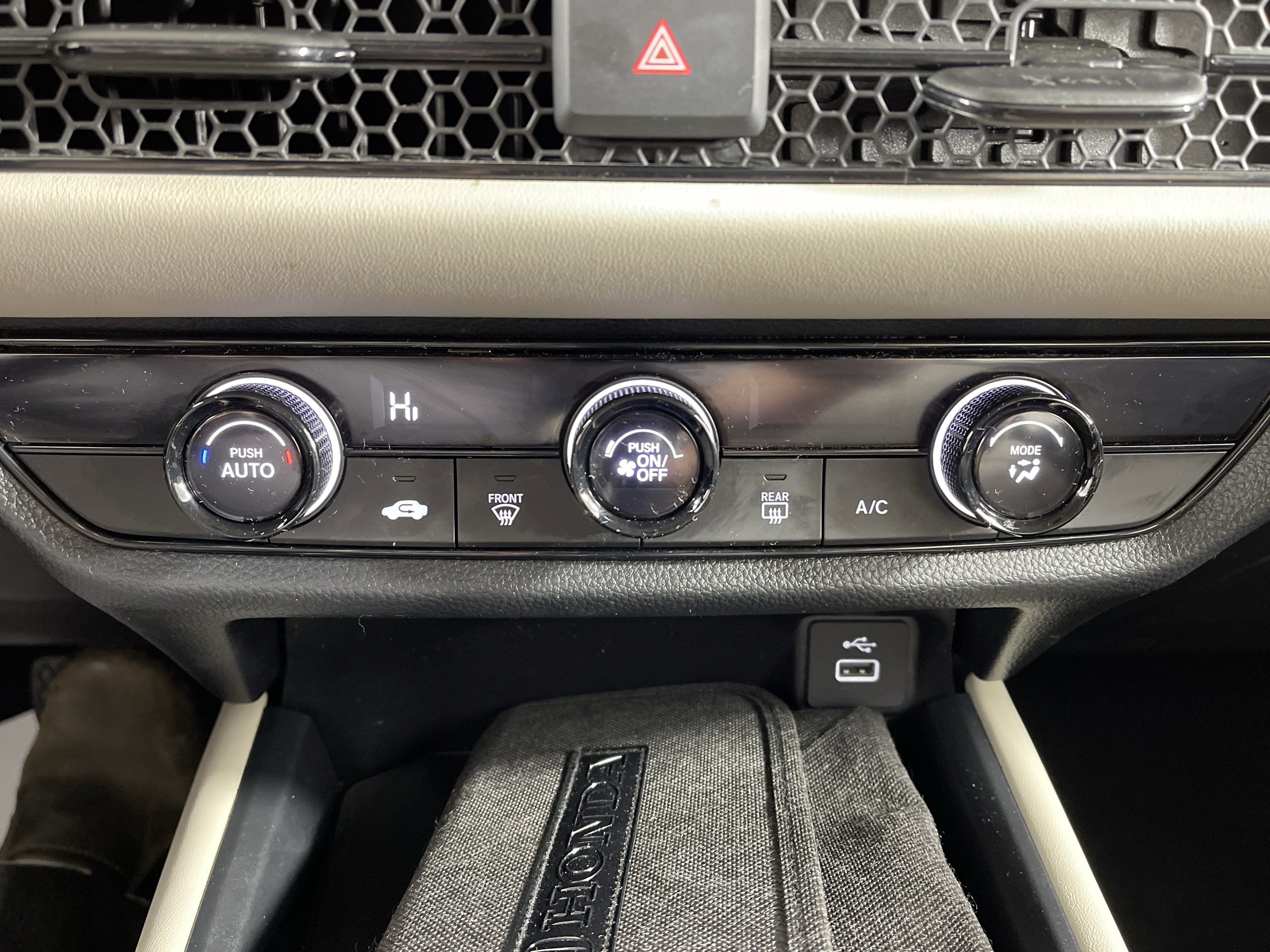 Used 2024 Honda HR-V LX image 23