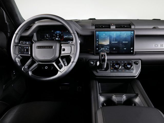 Certified 2025 Land Rover Defender 110 AWD/4WD image 11