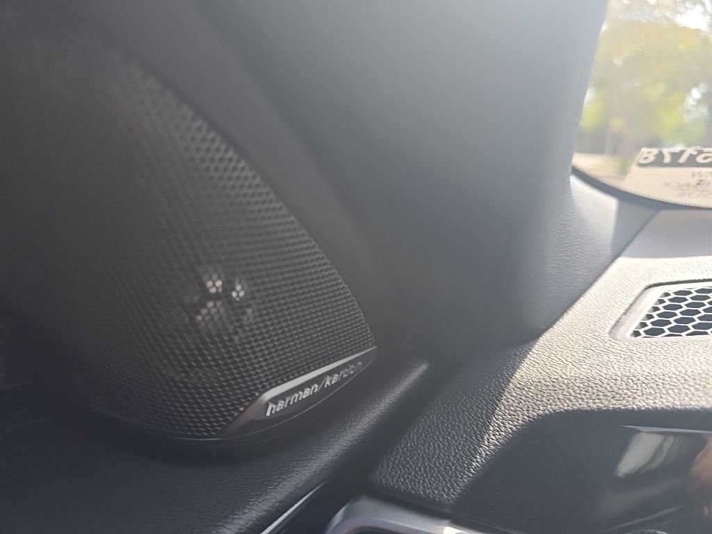 Used 2023 BMW M4 xDrive Competition w/ M Carbon Exterior Package image 34