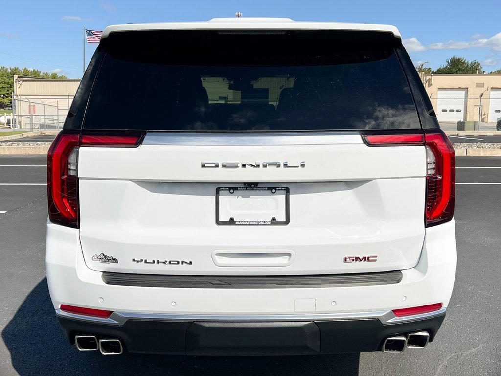 Used 2025 GMC Yukon XL Denali image 10