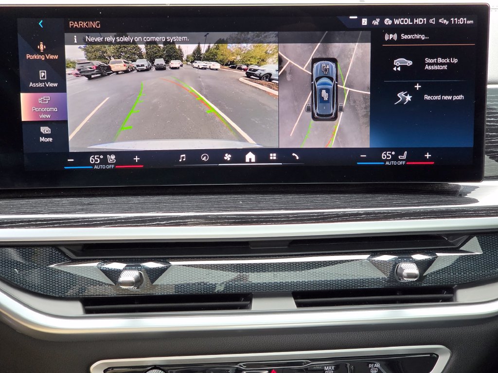 Used 2025 BMW X5 xDrive40i w/ M Sport Package AWD/4WD image 6