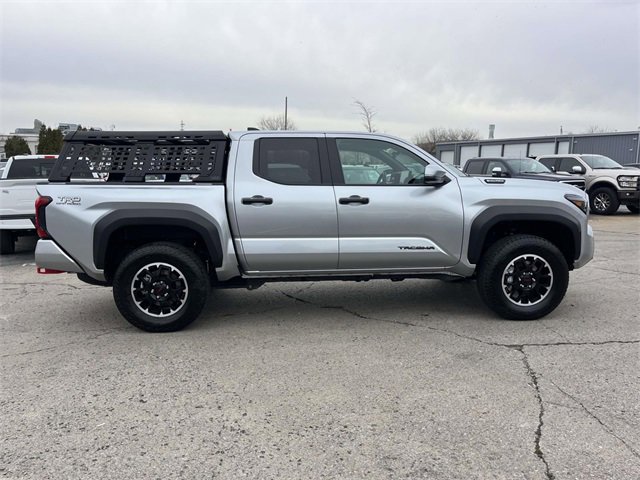 Used 2025 Toyota Tacoma TRD Off-Road video 2