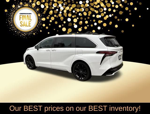 Used 2023 Toyota Sienna XSE image 3