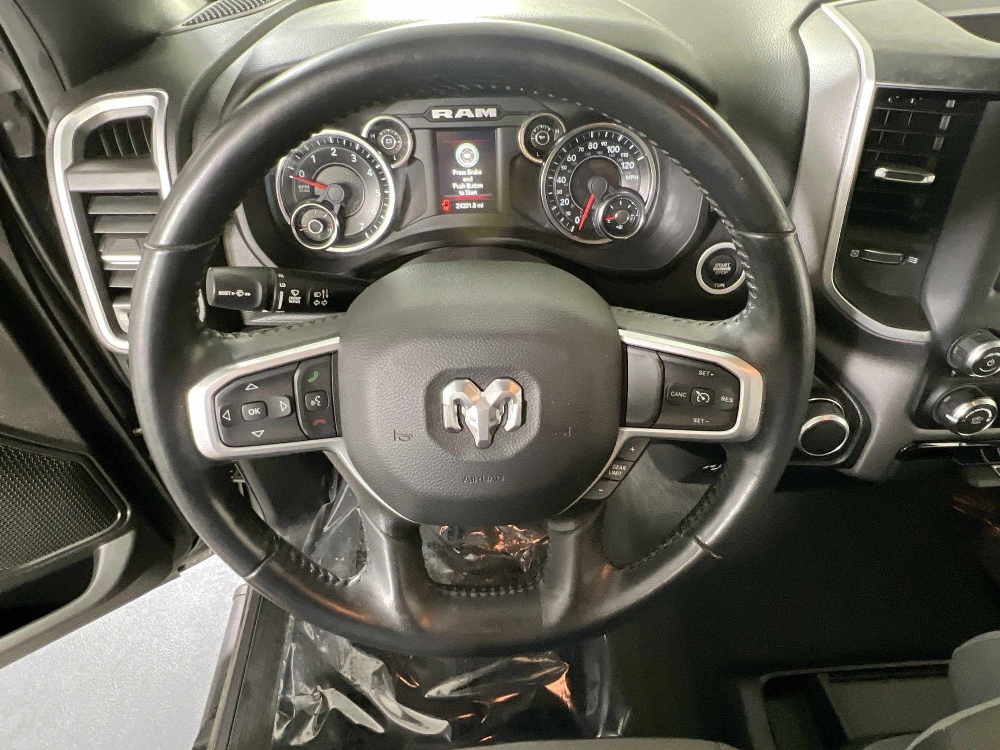 Used 2023 RAM 1500 Big Horn image 11