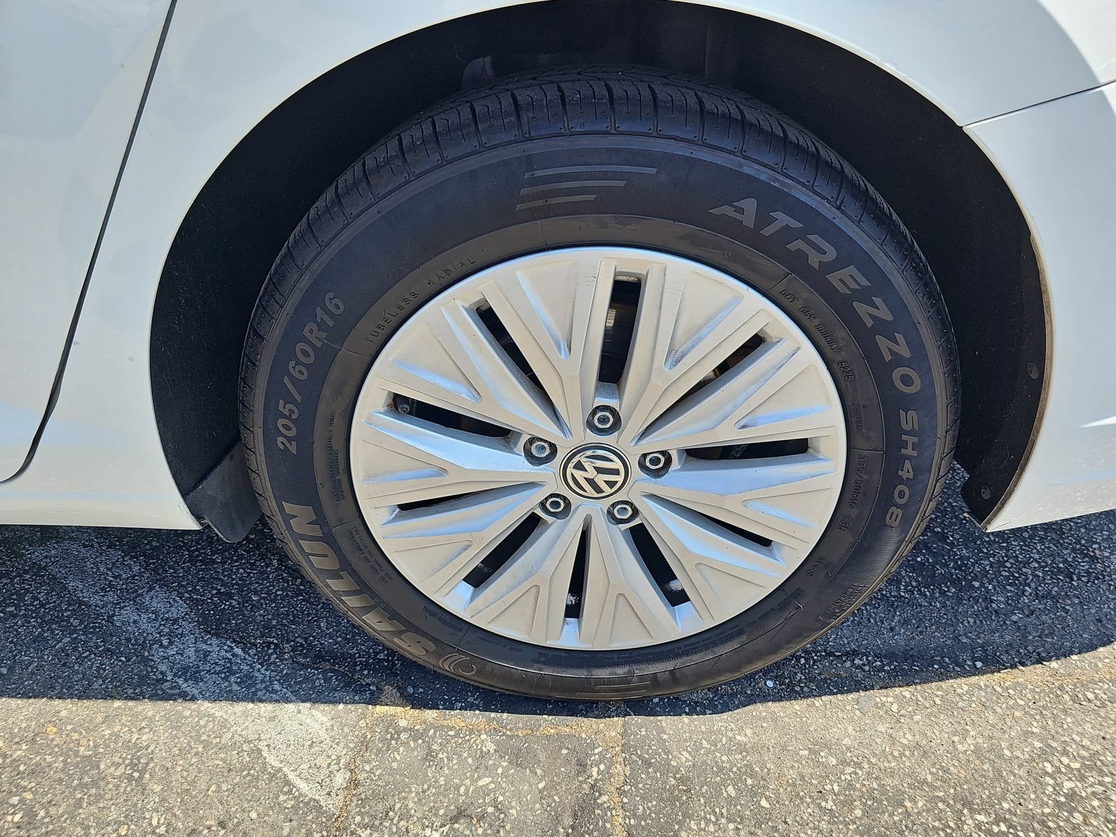 Used 2019 Volkswagen Jetta S w/ Driver Assistance Package FWD image 37