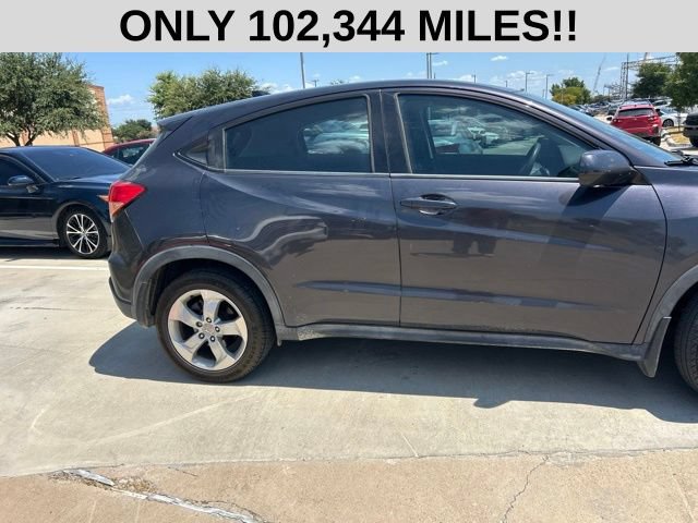 Used 2016 Honda HR-V LX image 2