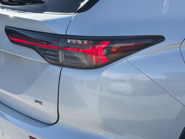 New 2026 Mitsubishi Outlander SE FWD image 12