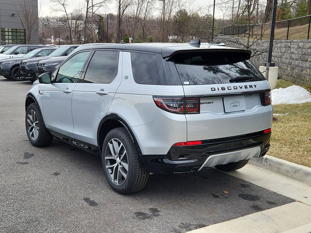 New 2026 Land Rover Discovery Sport Landmark AWD/4WD image 12
