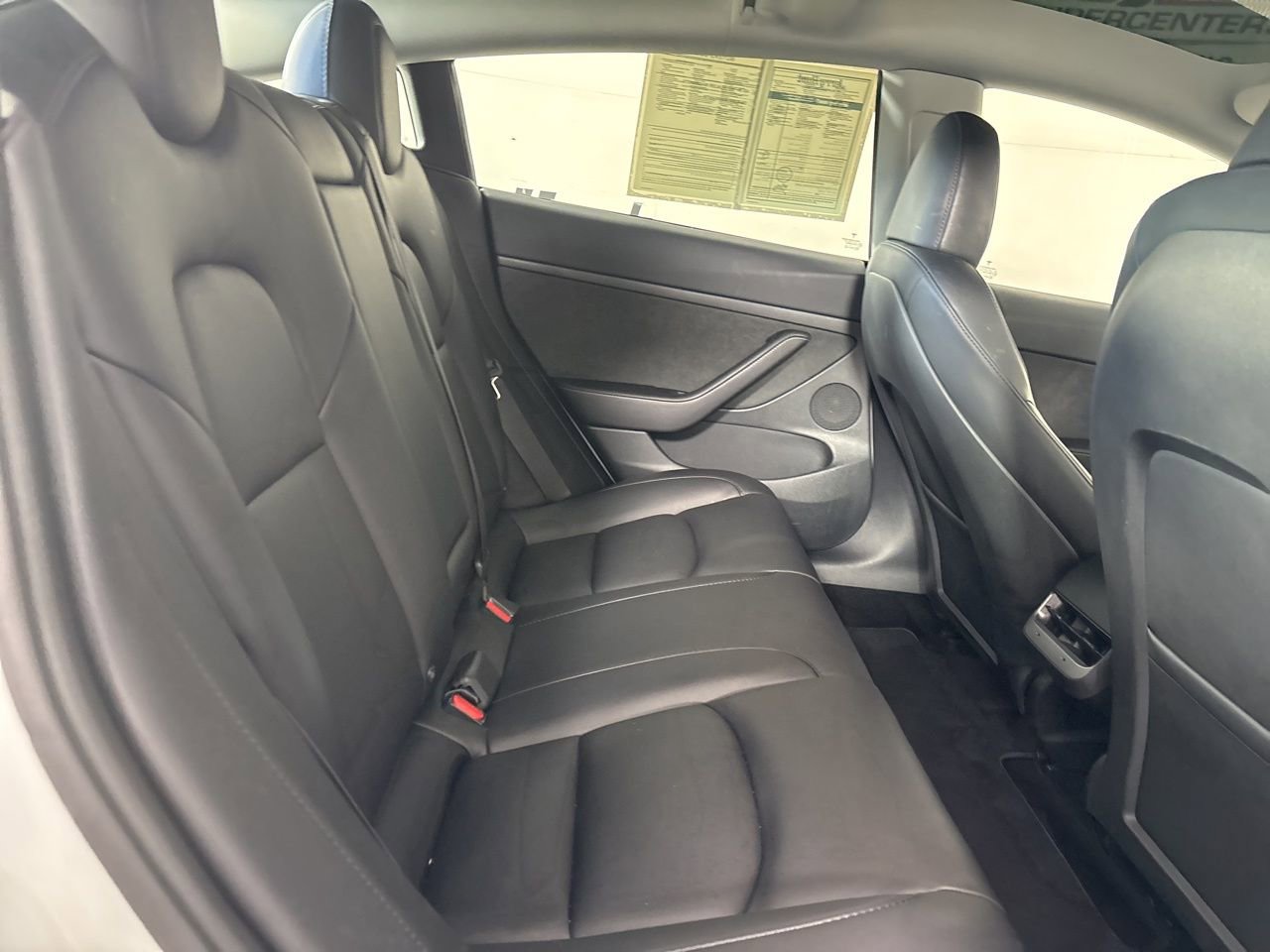 Used 2023 Tesla Model 3 Standard Range image 18