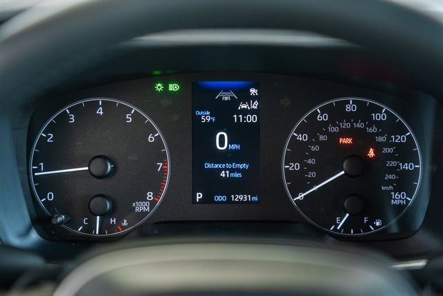 Used 2024 Toyota Corolla SE image 39