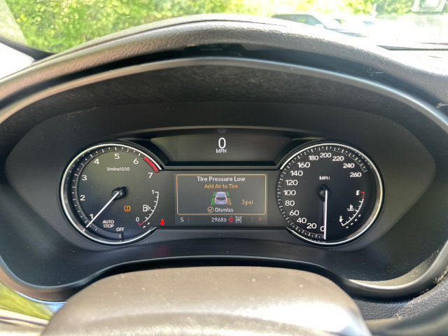 Used 2023 Cadillac XT4 Luxury w/ LPO, Onyx Lite Package AWD/4WD image 32