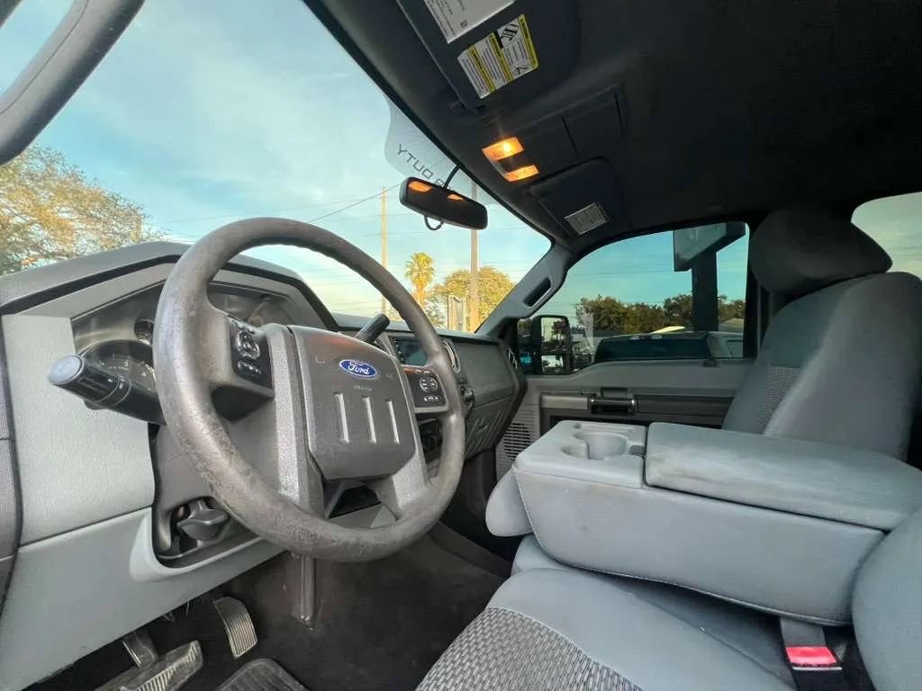 Used 2011 Ford F250 XLT w/ XLT Premium Pkg image 16
