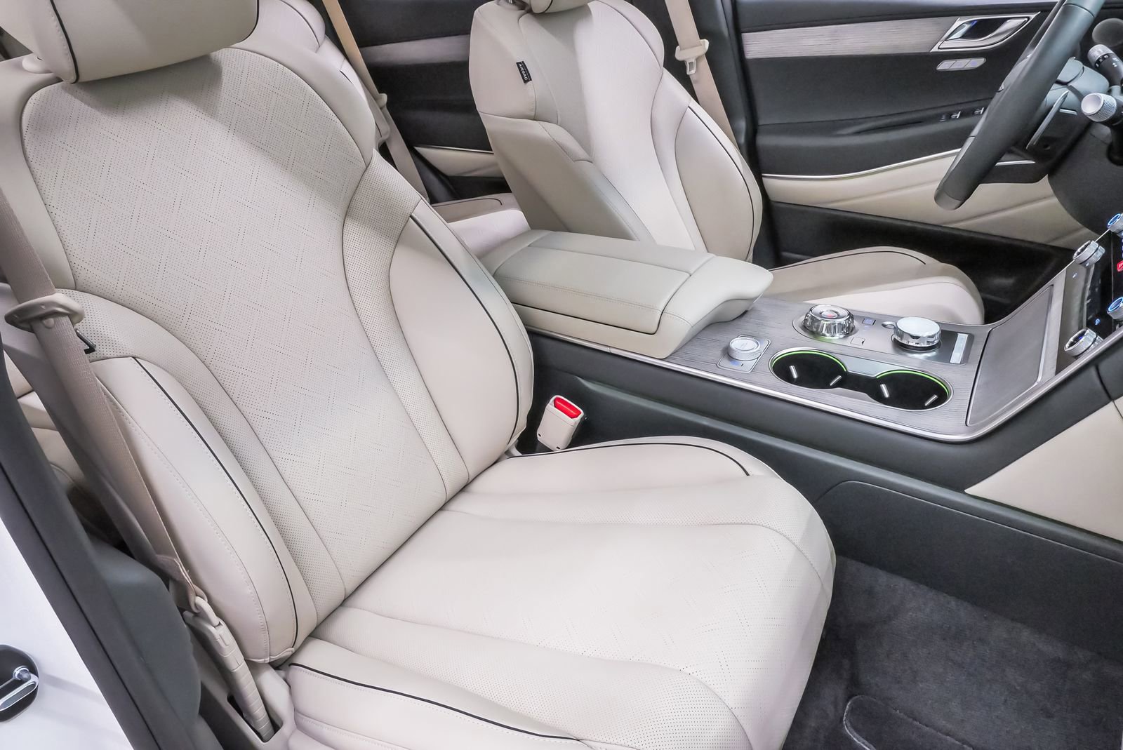 Certified 2026 Genesis GV80 2.5T Advanced image 16