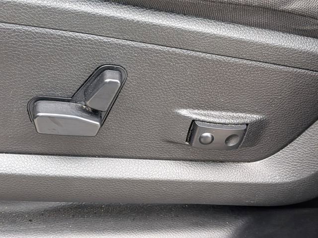 Used 2024 RAM 2500 Big Horn AWD/4WD image 19