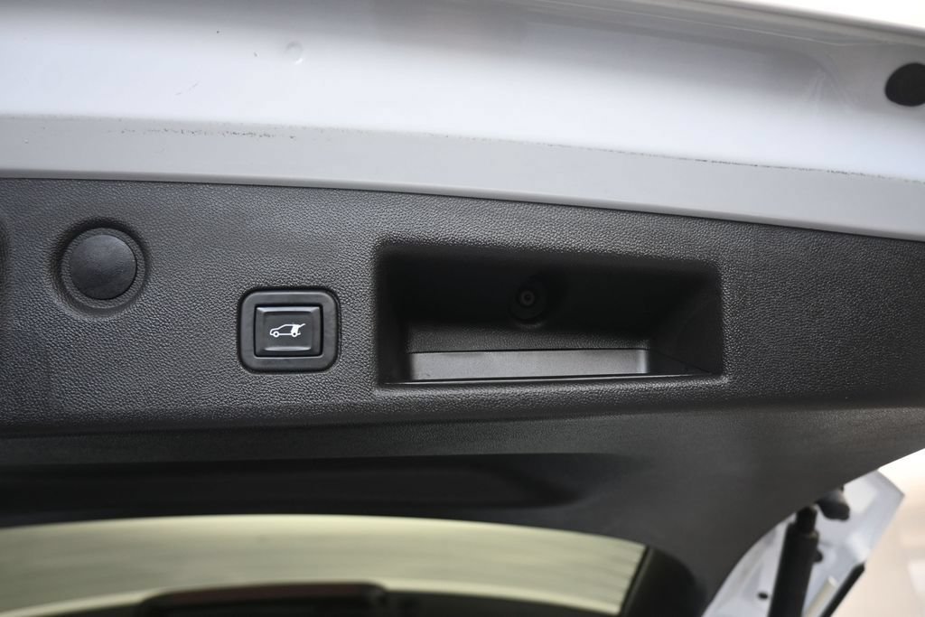 Used 2021 Chevrolet Equinox Premier FWD image 57
