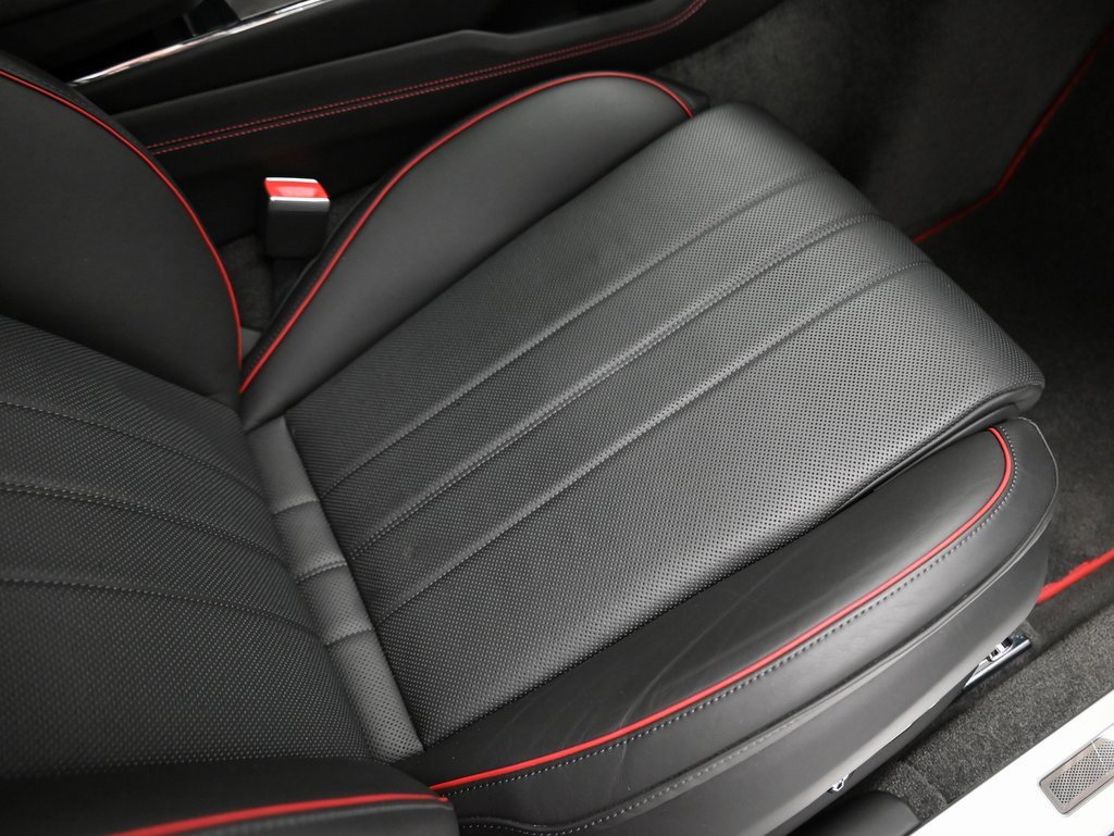 Certified 2021 Bentley Flying Spur V8 image 12