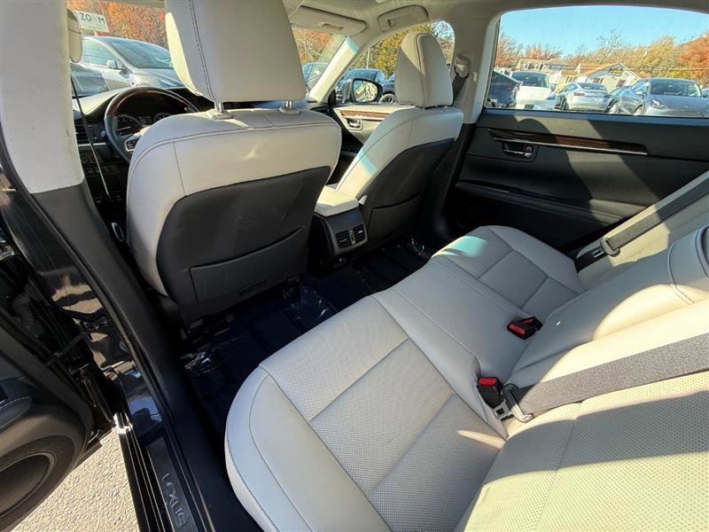 Used 2017 Lexus ES 350 image 16