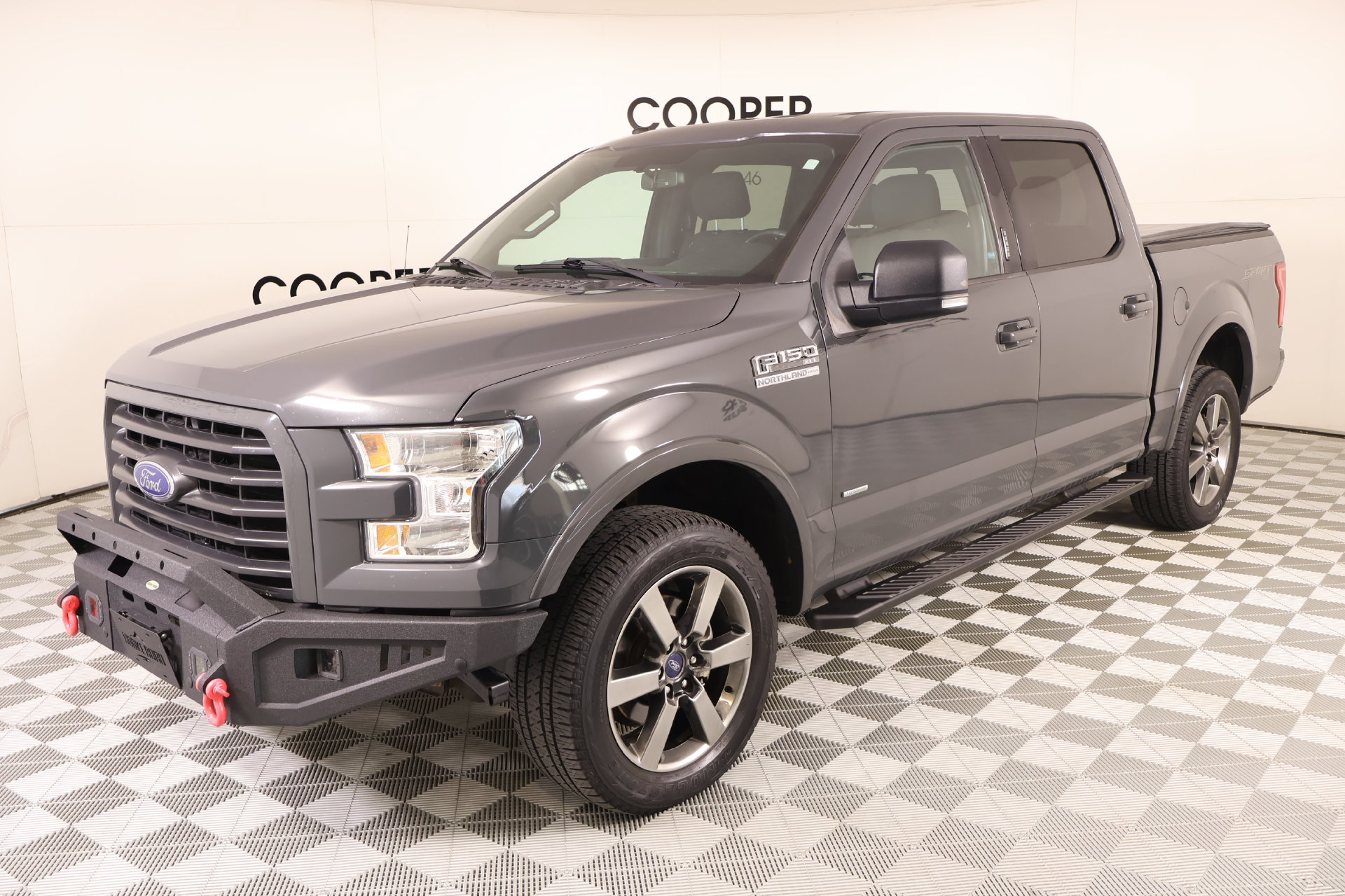 Used 2017 Ford F150 XLT w/ Equipment Group 302A Luxury AWD/4WD image 11