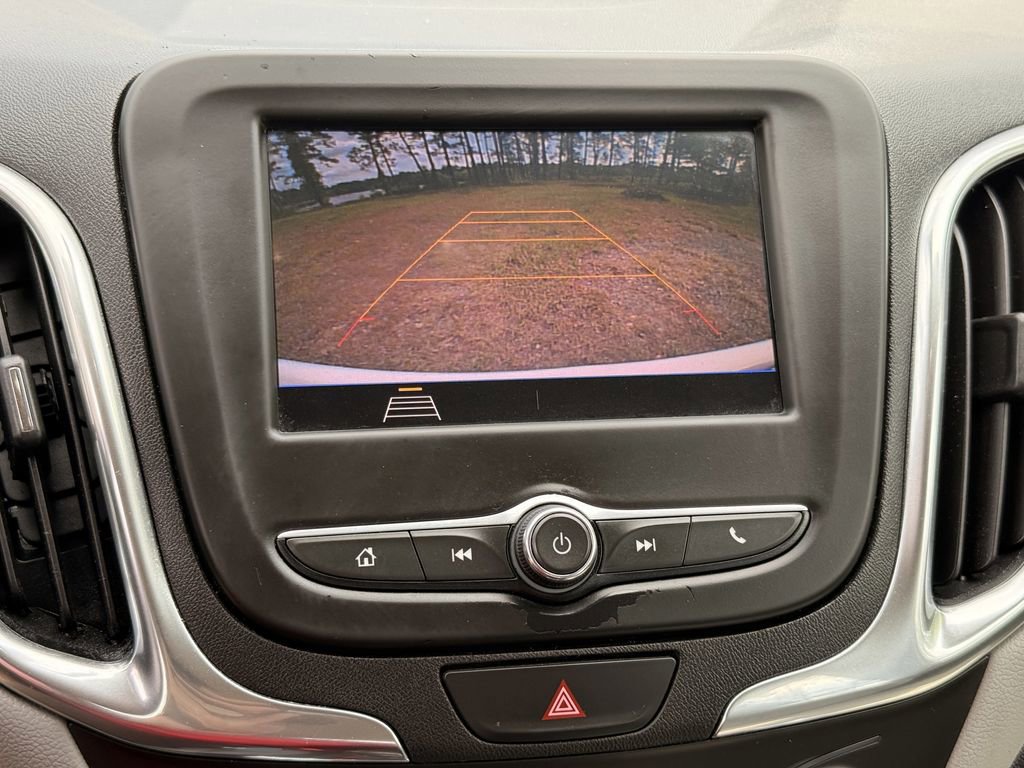 Used 2021 Chevrolet Equinox LS FWD image 19