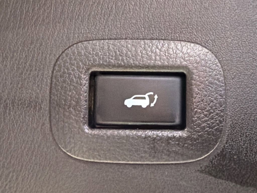 Used 2023 INFINITI QX80 Luxe w/ Cargo Package image 21