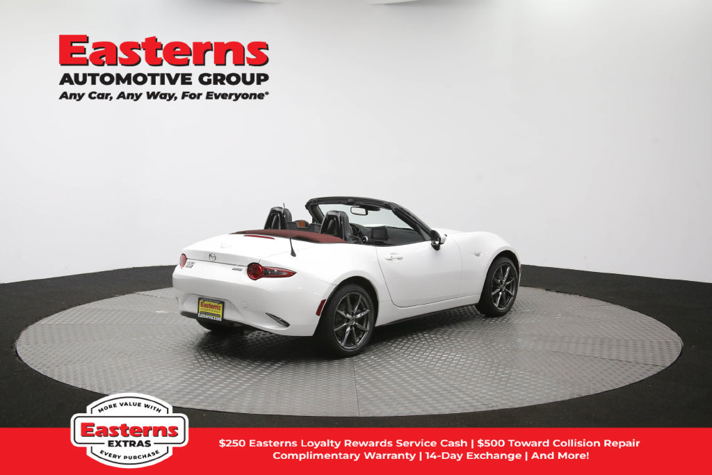 Used 2018 MAZDA MX-5 Miata Grand Touring RWD image 40