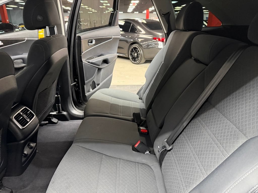Used 2017 Kia Sorento AWD image 37
