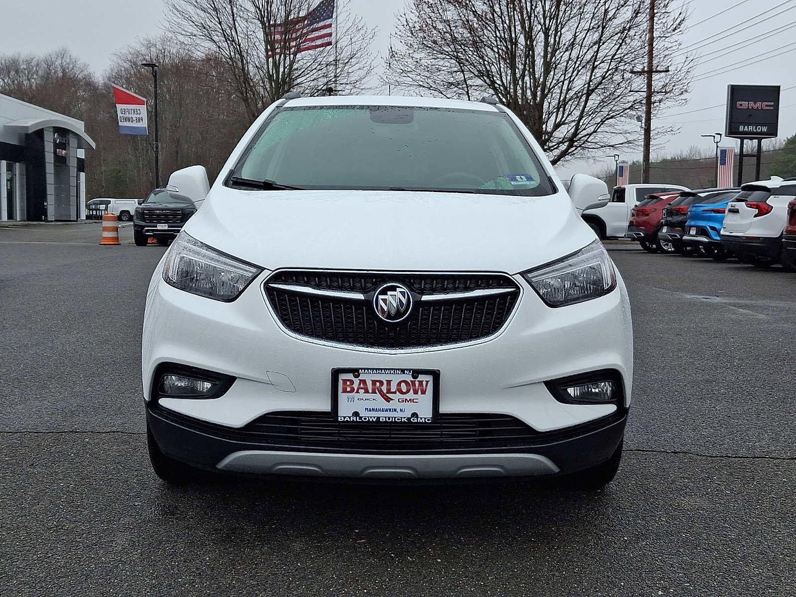 Used 2019 Buick Encore Sport Touring w/ Safety Package image 2