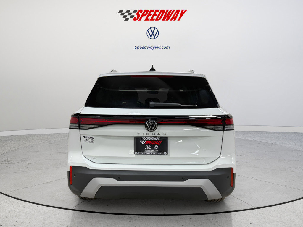New 2026 Volkswagen Tiguan SE FWD image 6
