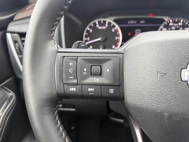 Used 2025 Nissan Rogue SV image 19