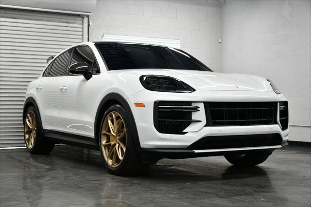 Used 2024 Porsche Cayenne Turbo GT AWD/4WD image 29