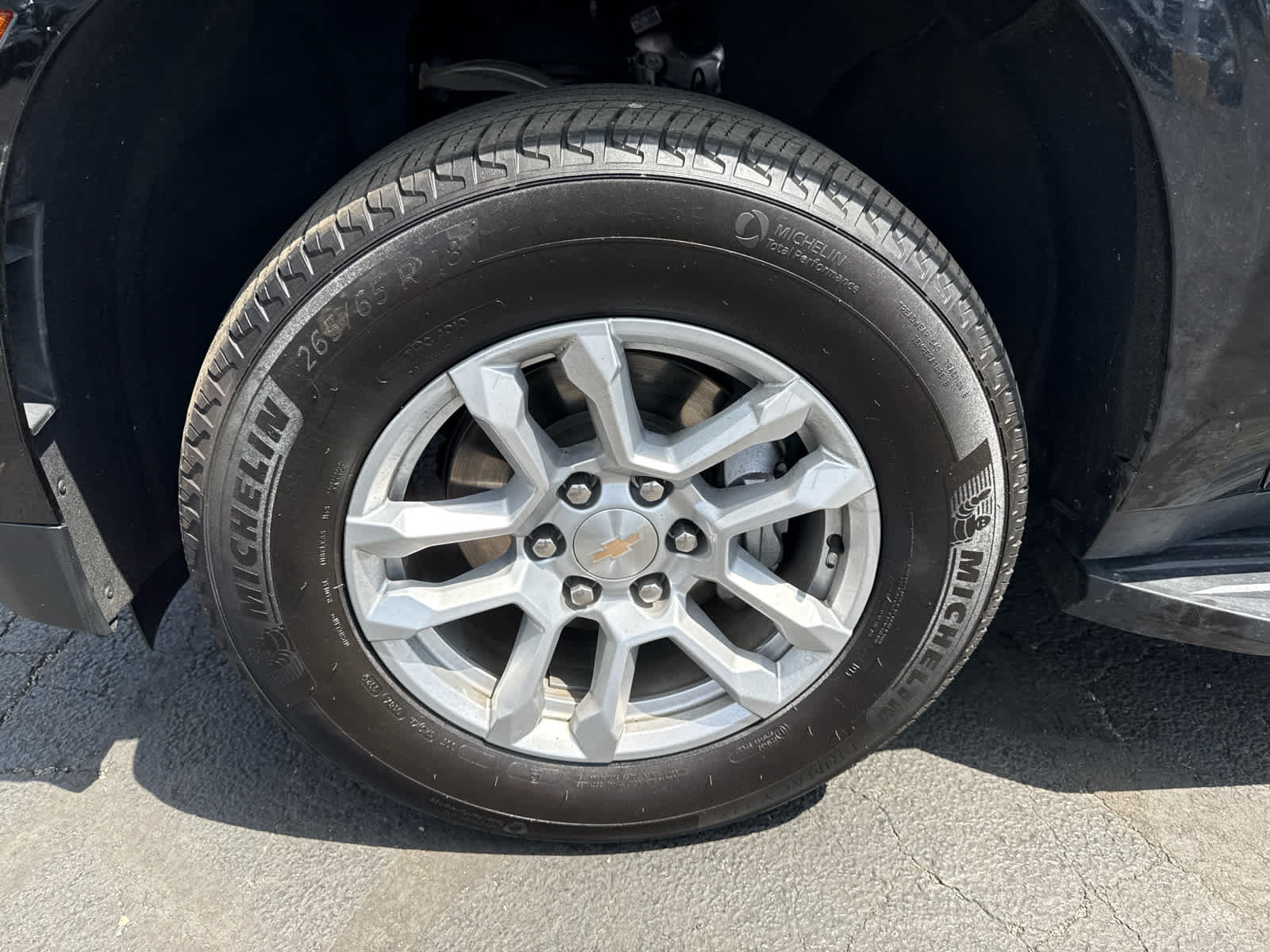 Certified 2025 Chevrolet Tahoe LT AWD/4WD image 9