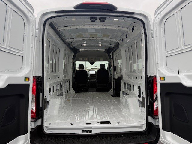 New 2026 Ford Transit 250 148 Medium Roof RWD image 10