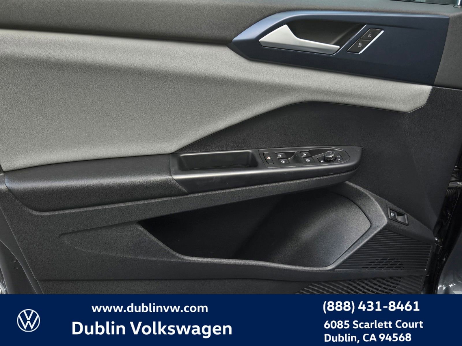 Used 2022 Volkswagen Taos SE image 10