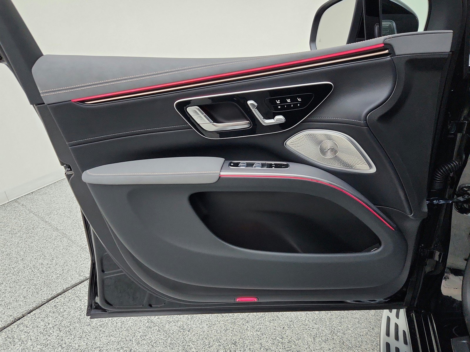 New 2027 Mercedes-Benz EQS 400 4MATIC SUV image 20