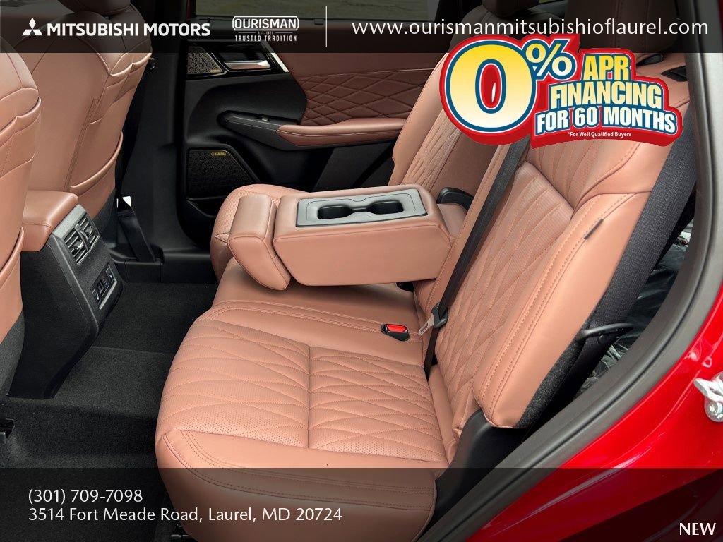 New 2025 Mitsubishi Outlander SEL image 13