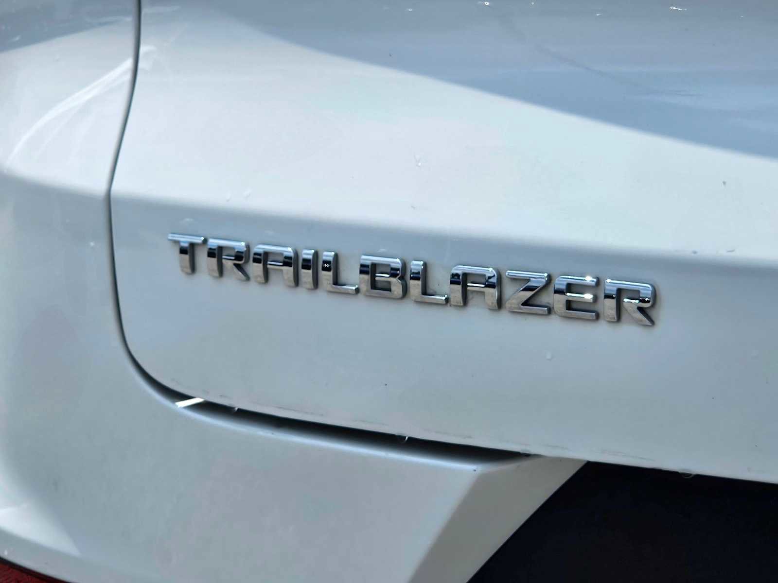 Used 2023 Chevrolet TrailBlazer LS FWD image 11