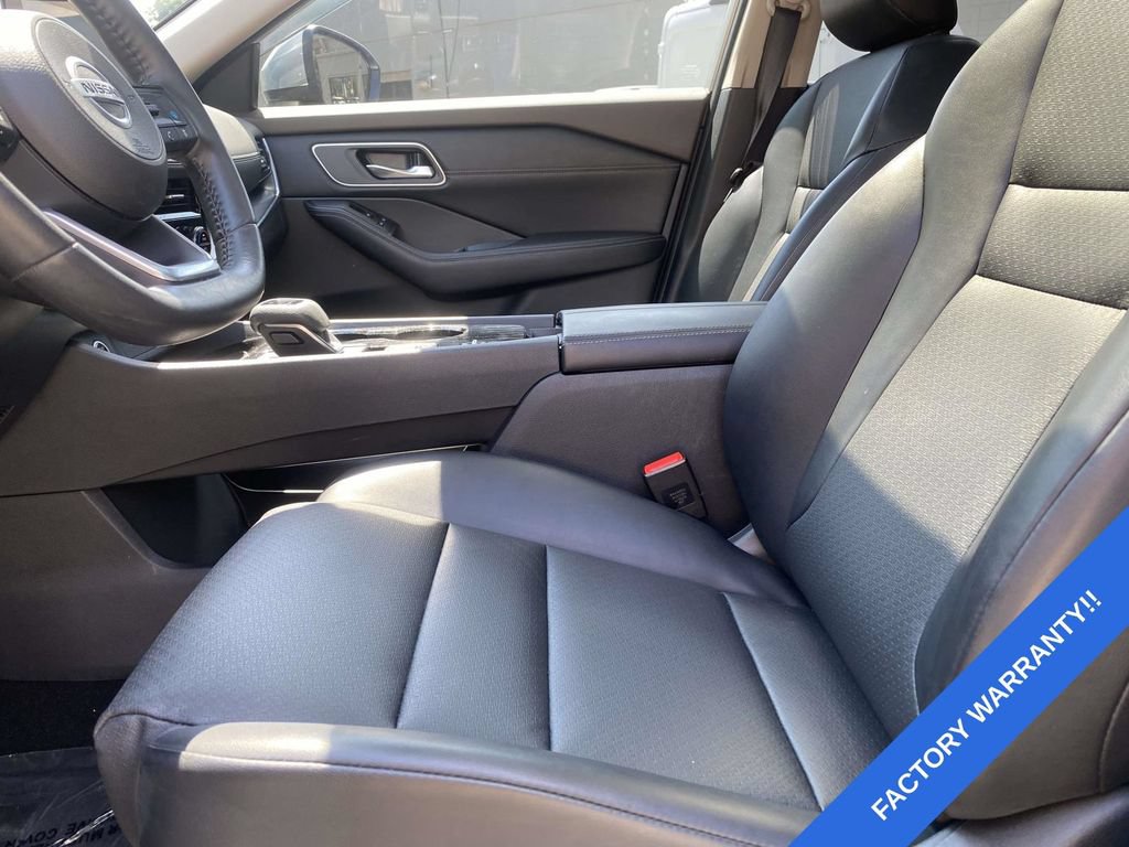 Used 2021 Nissan Rogue SV w/ Premium Package FWD image 15