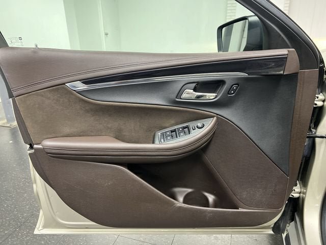 Certified 2015 Chevrolet Impala LT w/ Convenience Package FWD image 21