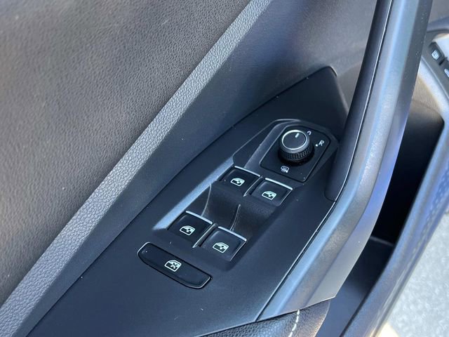 Used 2024 Volkswagen Jetta SE image 15