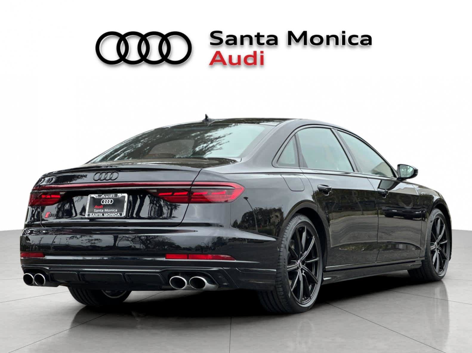 Used 2024 Audi S8 AWD/4WD image 2