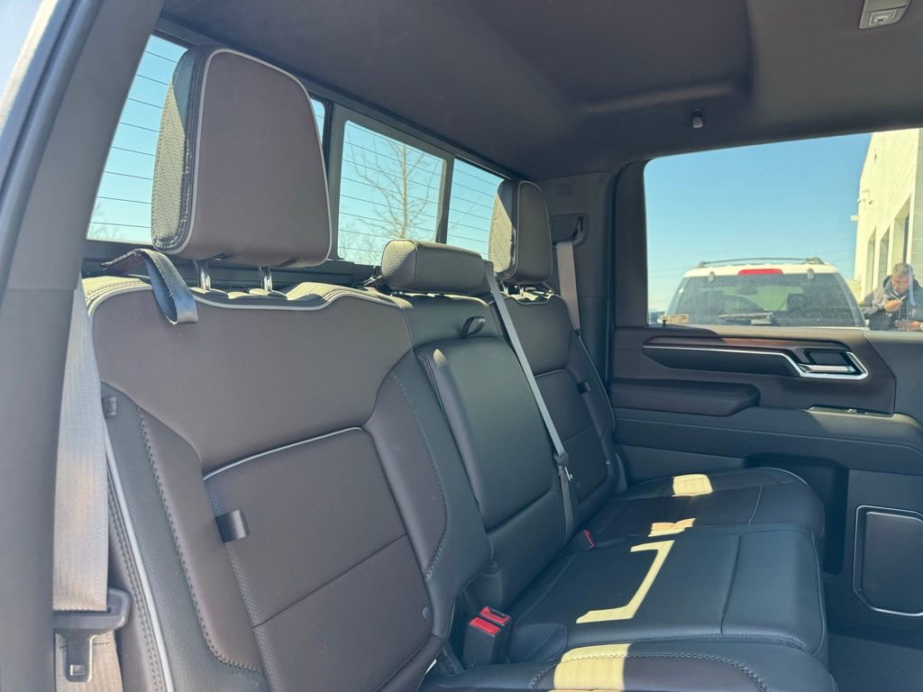 Used 2024 GMC Sierra 3500 Denali w/ Denali Reserve Package image 26