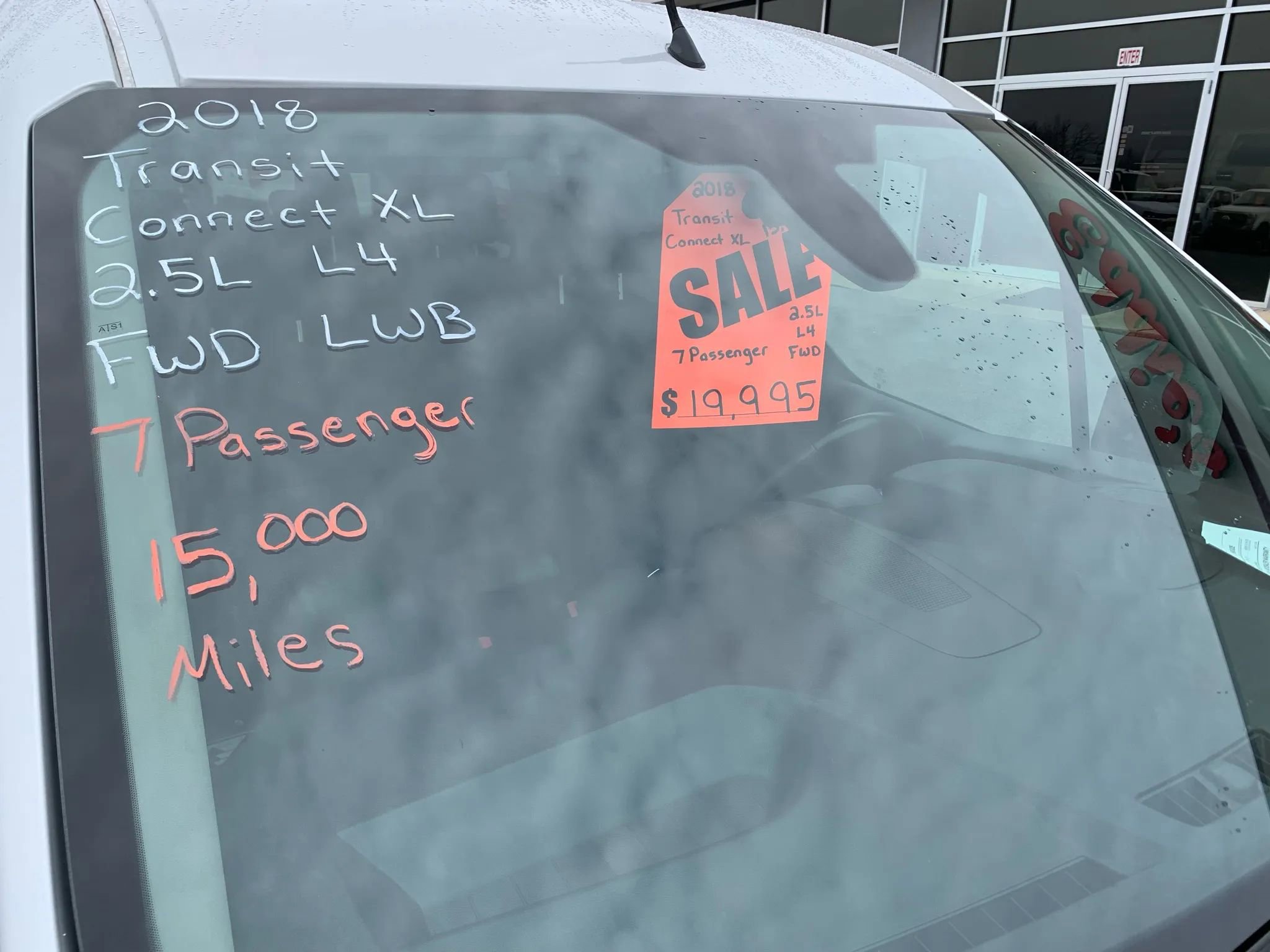 Used 2018 Ford Transit Connect XL image 3