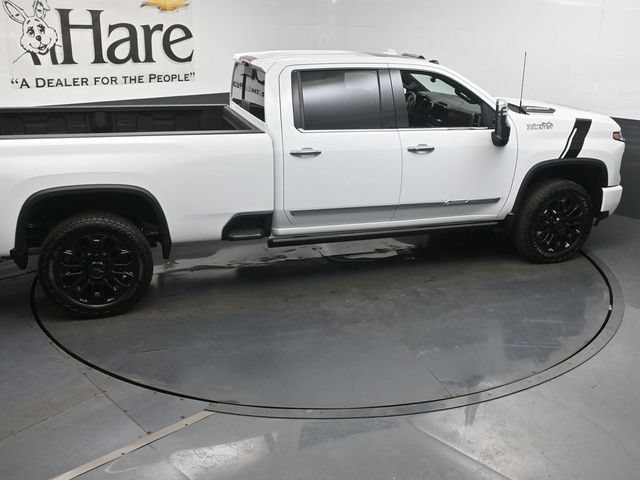 Used 2025 Chevrolet Silverado 2500 High Country w/ High Country Premium Package AWD/4WD image 36