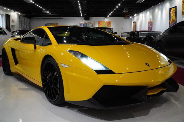 Used 2004 Lamborghini Gallardo AWD/4WD image 2