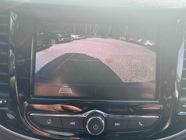 Used 2020 Chevrolet Trax LT w/ LT Convenience Package FWD image 24