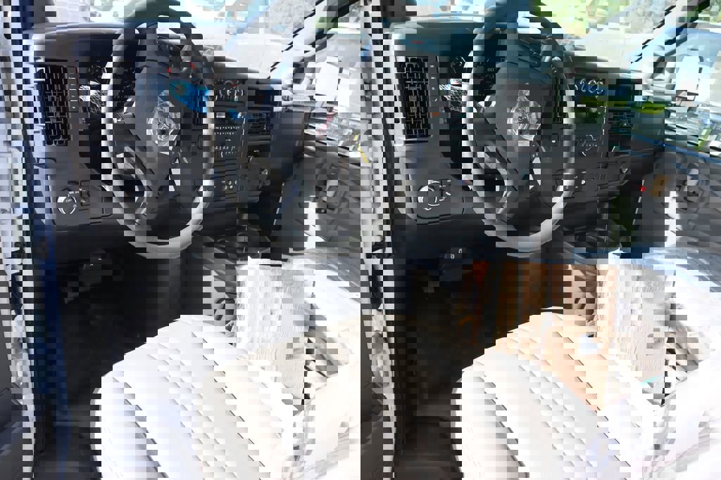 New 2025 GMC Savana 2500 w/ Driver Convenience Package image 8